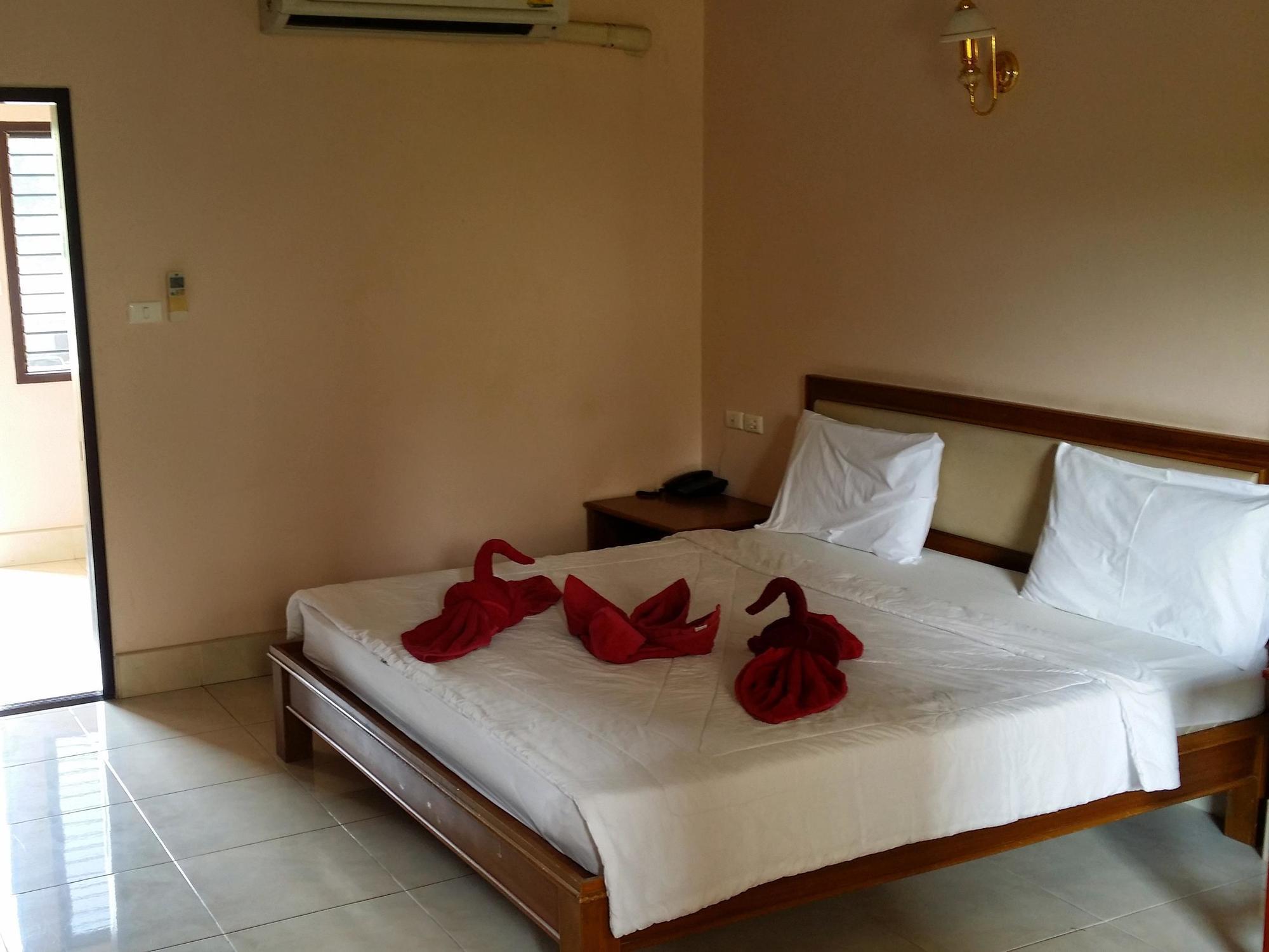 Sb Park Mansion Hotel Phuket Exterior photo